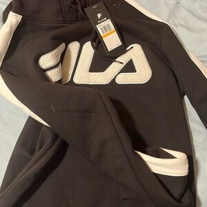 Size M, Black and white, New